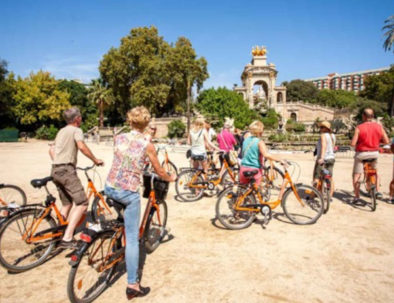 Balade en vélo activité team building Barcelone