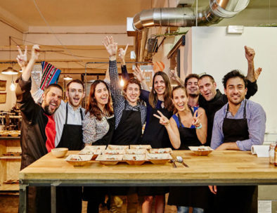 clase de cocina como actividad de team building en Barcelona