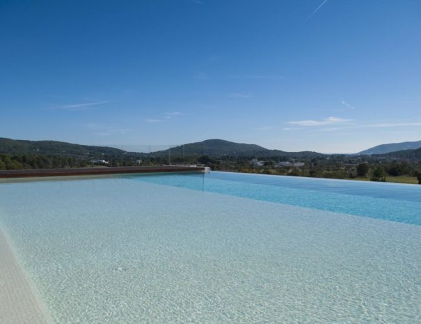 Ibiza safragell infinity pool