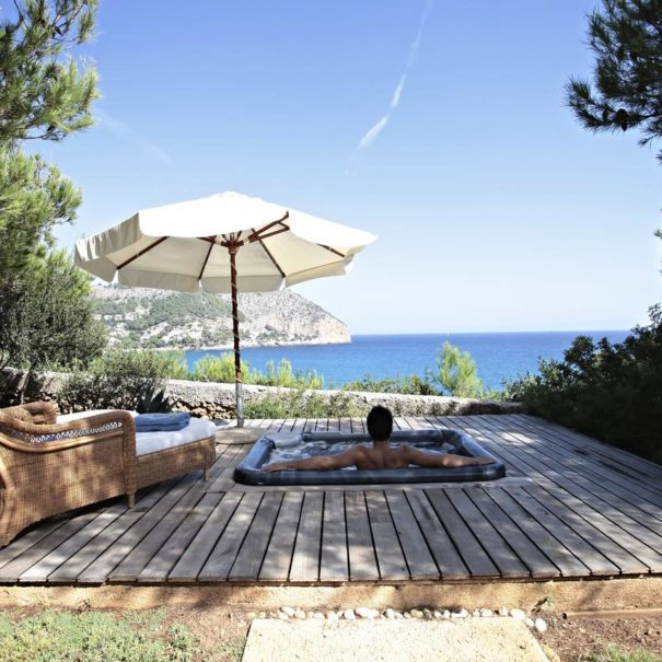 Jacuzzi with a view in Can Simoneta hotel in Mallorca