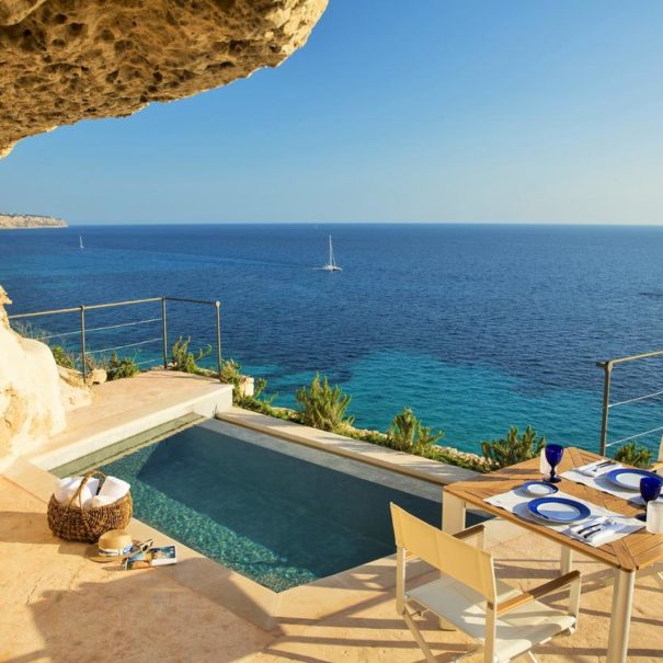 Pool suite with sea view in Cap Rocat hotel in Mallorca