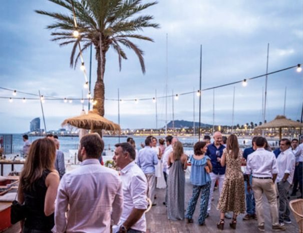 Diner cocktail Gala vue mer à Barcelone pour séminaire en Espagne