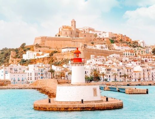 Agence de voyage à Ibiza